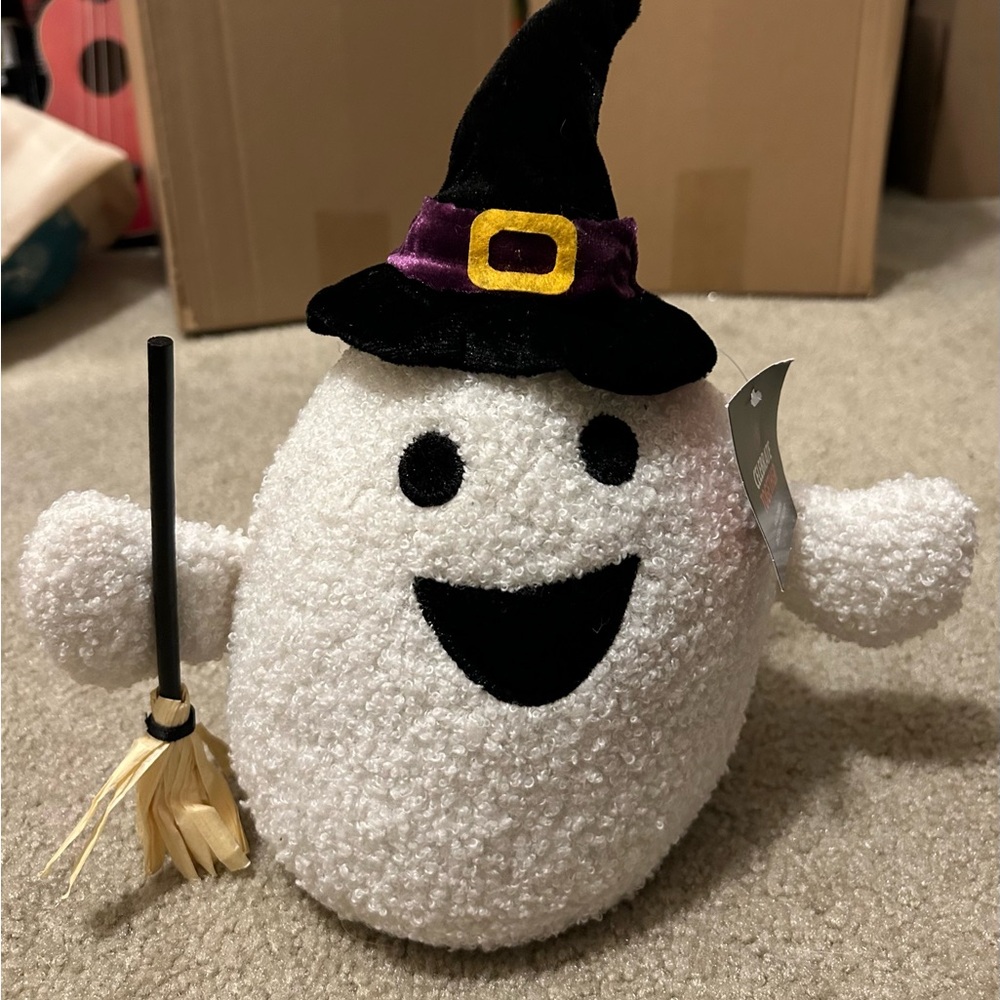 Kohl's Halloween Ghost Plush with Witch Hat